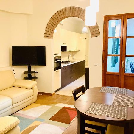 Deluxe Apartment In The Centre Of フィレンツェ エクステリア 写真